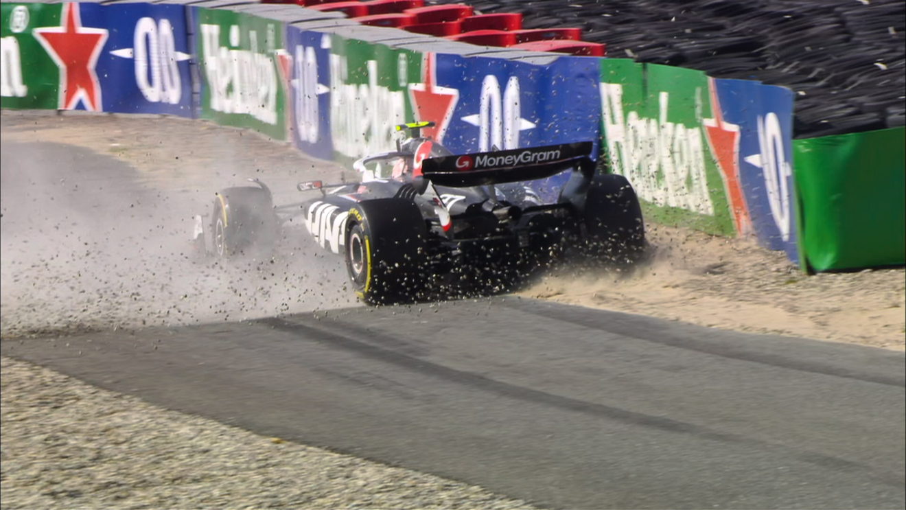 WATCH: Hulkenberg brings out red flags as he smacks into barriers during FP2 in Zandvoort